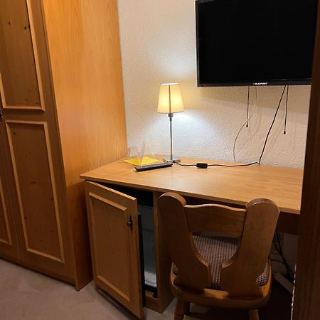 Hotel Erfurter Kreuz Kirchheim  Εξωτερικό φωτογραφία